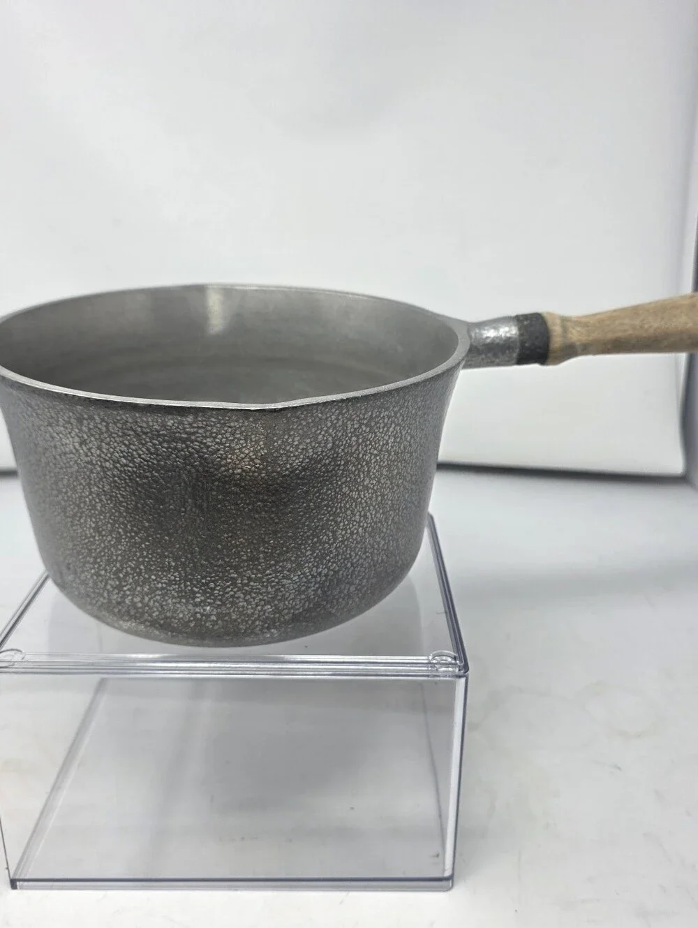 Vintage Club Aluminum Hammercraft 3 Qt Saucepan Pot Wood Handle 8